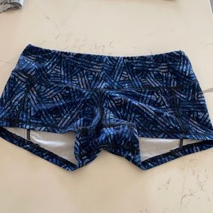 Fleo Shorts